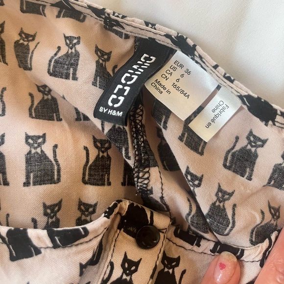 Light Pink Cat Dress - Picture 2 of 3